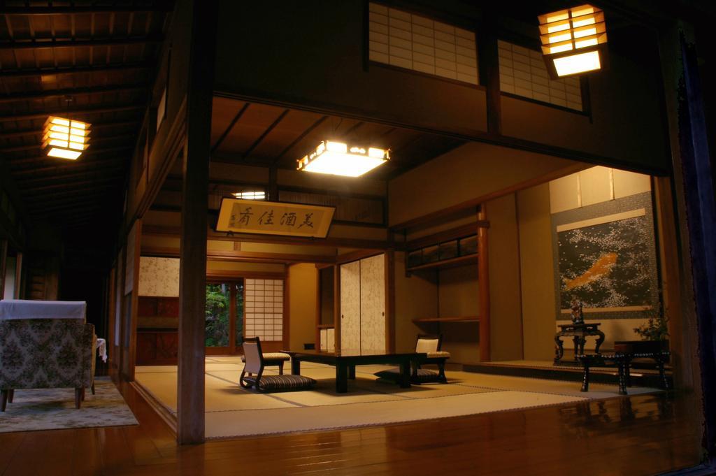 Mukaitaki Hotel Aizuwakamatsu Bagian luar foto
