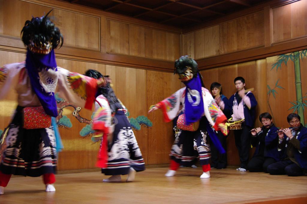 Mukaitaki Hotel Aizuwakamatsu Bagian luar foto