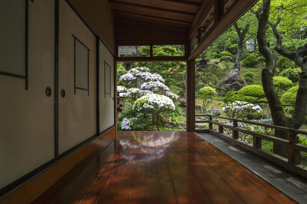 Mukaitaki Hotel Aizuwakamatsu Bagian luar foto