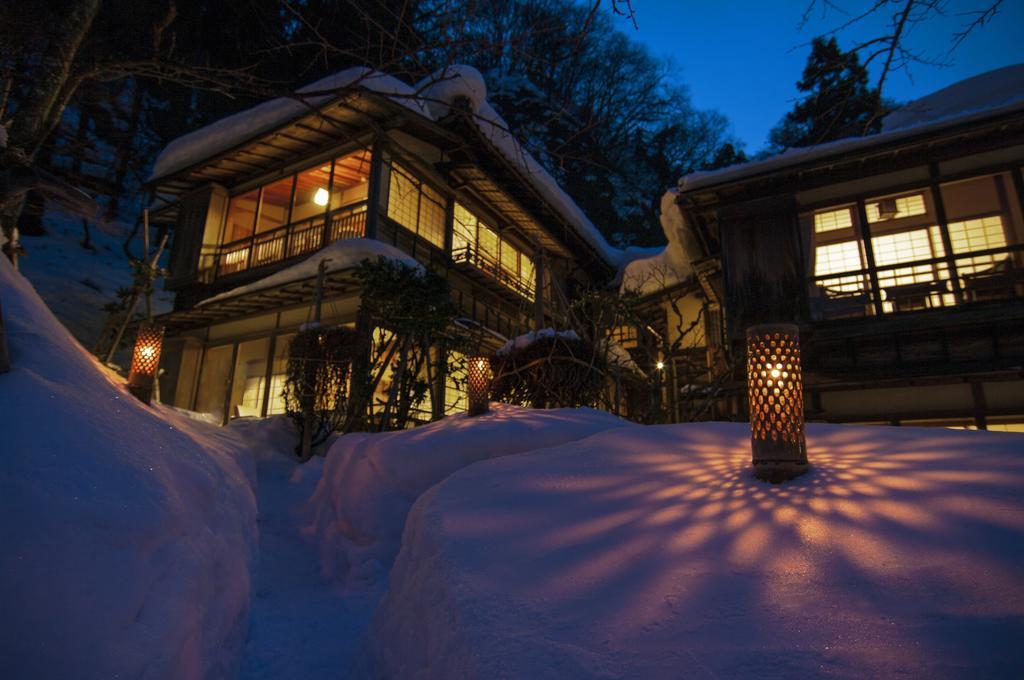 Mukaitaki Hotel Aizuwakamatsu Bagian luar foto